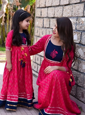 GOYAL TEXTILES Slim Fit Women Red Trousers