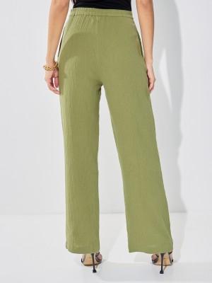 Styli Relaxed Women Green Trousers