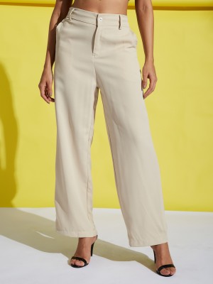 Aahwan Relaxed Women Cream Trousers