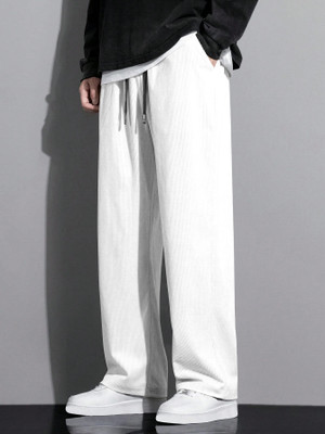 Rajovati Loose Fit Men White Trousers