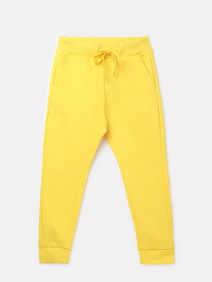 United Colors of Benetton Regular Fit Boys Yellow Trousers