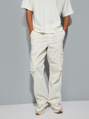 MAX Regular Fit Men White Trousers