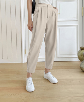 Aahwan Relaxed Women Cream Trousers