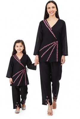 huegenz Embroidered Mother & Daughter Western Sets Twinning Set