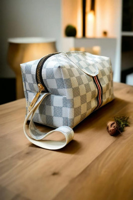 KARNI COSMOS Multipurpose Gucci grey vanity box- 102 Pouch