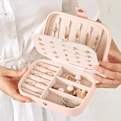 DEAROW Acrylic Jewelry Organizers Case, Tray, Jewelry Boxes Storage Boxes Works as both a storage box and a display case. Vanity Box(Claer)