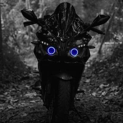 Pulsar 220 store modified lights