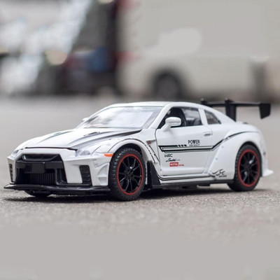 SKBD 132 Nisan GTR R35 Metal Die-Cast Car SKD(White, Pack of: 1)