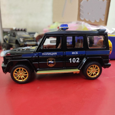 RUTSHRA 132 Die-cast Police Toy Car for Kids RSH(Black, Pack of: 1)