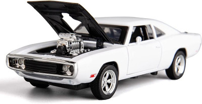 SPENOP 1:32 Die-cast Metal Toy Car for Kid Model white(White, Pack of: 1)