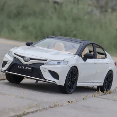 RUTSHRA 1:24 Camry Die-cast Metal Car For Kids Model Toy RSH(White, Pack of: 1)