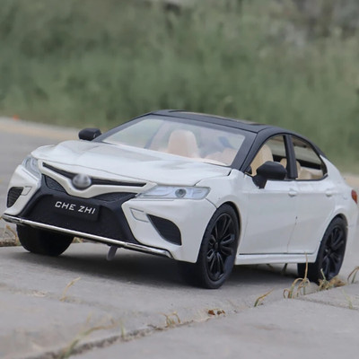 SPENOP 1:24 Camry Die-cast Metal Car For Kids Model Toy(White, Pack of: 1)