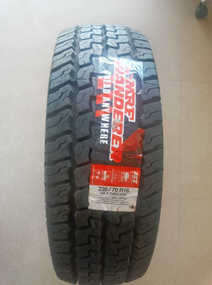 MRF 235/70R16 105S TUBELESS WANDERER TYRE 4 Wheeler Tyre(235/70R16, Tube Less)