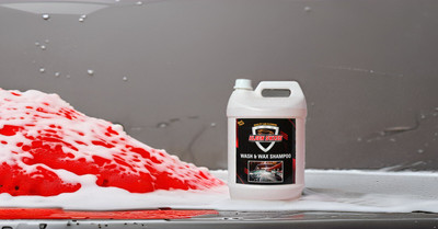 kleen swiss HIGH FOAM CAR WASH AND WAX SHAMPOO Car Washing Liquid(5000 ml)