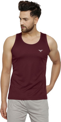 MISSILLE Solid Men Round Neck Maroon T-Shirt