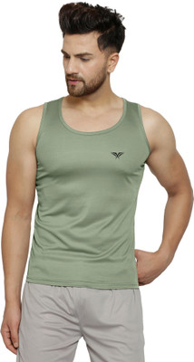 MISSILLE Solid Men Round Neck Light Green T-Shirt