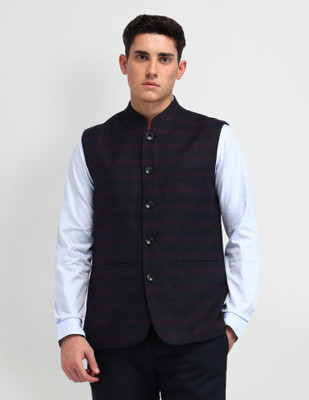 ARROW Self Design Men Waistcoat