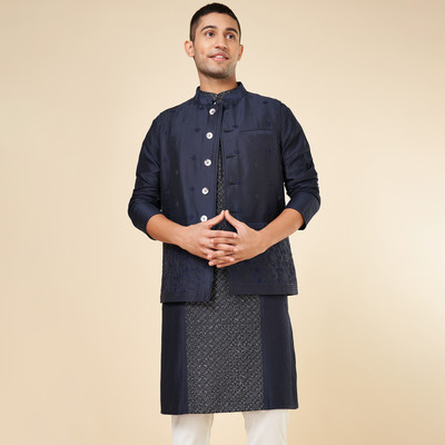 Indus Route by Pantaloons Solid Men Waistcoat