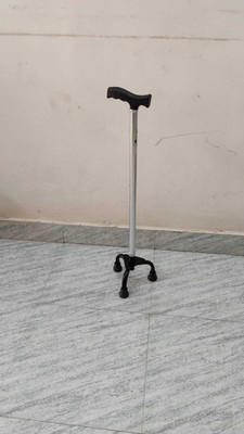 karma healthcare 3 leg stick with straight handle with 10 level adjustable Walking Stick