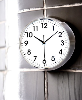 PZOZ Analog 26 cm X 26 cm Wall Clock(Silver, With Glass, Standard)