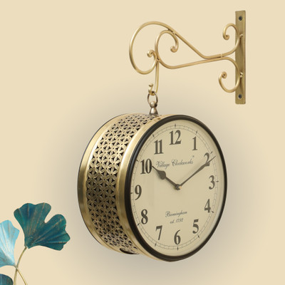 Vedas Analog 20.3 cm X 20.3 cm Wall Clock(Gold, With Glass, Station Clock)