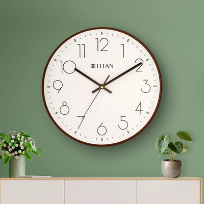 Titan Analog 30.5 cm X 30.5 cm Wall Clock(Brown, With Glass, Standard)