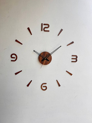 Inlera Analog 60 cm X 60 cm Wall Clock(Brown, Without Glass, DIY Clocks)