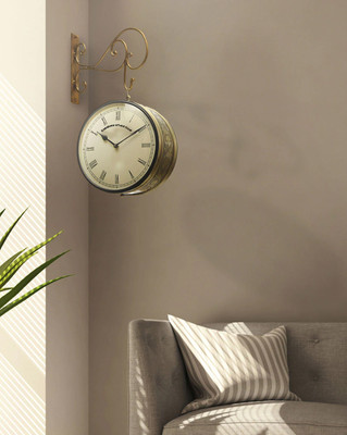 kamdhenu art and craft Analog 25 cm X 25 cm Wall Clock(Gold, With Glass, Double-Sided)