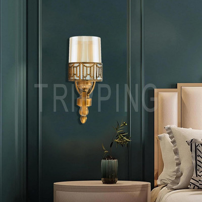 tripping Wallchiere Wall Lamp With Bulb