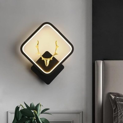 CARSTEN Wallchiere Wall Lamp With Bulb