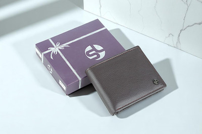 Sreeleathers Men Formal, Trendy, Casual Black Genuine Leather Wallet(7 Card Slots)