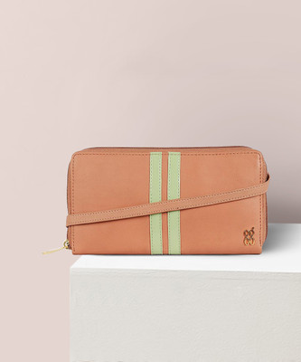 Baggit Women Casual Pink Artificial Leather Wallet(6 Card Slots)