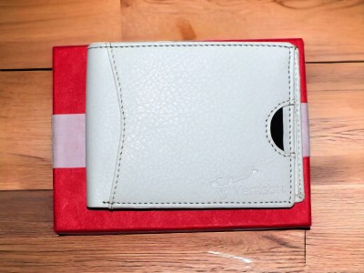 VENISON Men Evening/Party, Casual, Formal White Artificial Leather Wallet(5 Card Slots)