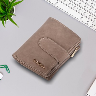 Sassora Women Casual, Ethnic, Travel, Trendy, Formal, Evening/Party Beige Genuine Leather Wallet(8 Card Slots)