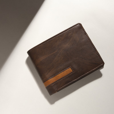 METRONAUT Men Casual Brown Artificial Leather Wallet(5 Card Slots)