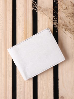 METRONAUT Men Casual, Formal White Artificial Leather Wallet(5 Card Slots)