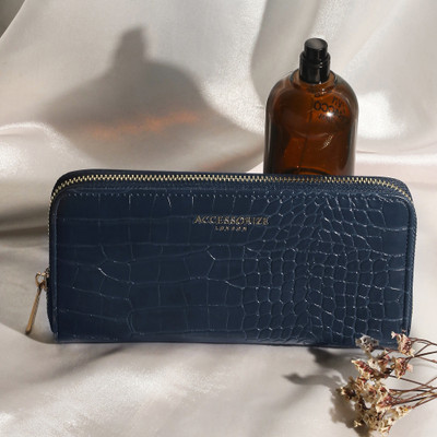 ACCESSORIZE LONDON Women Casual Blue Plastic Wallet(2 Card Slots)