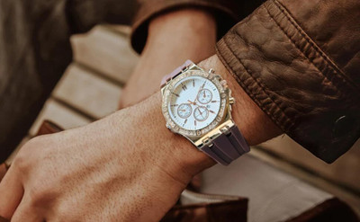 B2K WATCH White Black Color Strap Watch - For Boys & Girls Analog Watch  - For Boys & Girls