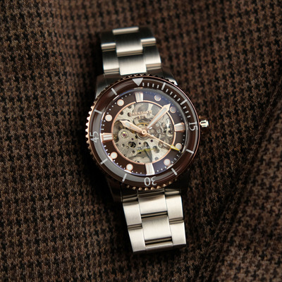 Earnshaw ES-8185-33 Admiral Pole Skeleton Analog Watch  - For Men