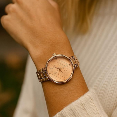 paltinum Women's Rose Gold Analog Watch with Diamond Studded Bezel Elegant Women’s Rose Gold Analog Watch with Crystal Studded Bezel Analog Watch  - For Women