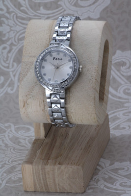 ZANZEER Best Premium Quality Diamond Round Dial Attractive Metal Chain Belt Best Premium Quality Diamond Round Dial Attractive Metal Chain Belt Analog Watch  - For Girls