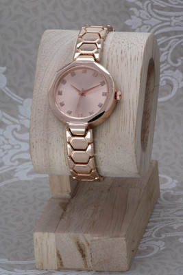 ZANZEER Simple Design Rose Gold Throne's Attractive Metal Belt Simple Design Rose Gold Throne's Attractive Metal Belt Analog Watch  - For Girls