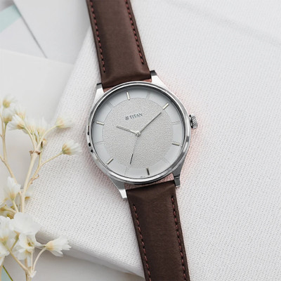 Titan Neo Gents V Analog Watch  - For Men