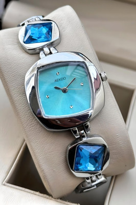 AEKDO DRW0027 Premium Women’s Watch – Triangle Shape, Stone Studded with Bracelet Clasp Analog Watch  - For Women