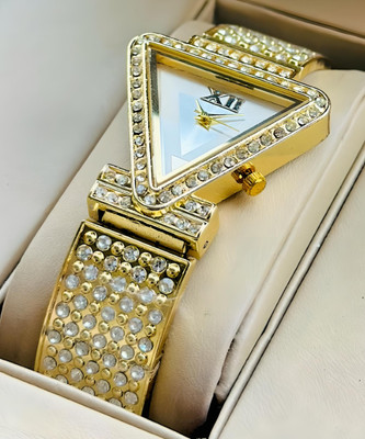 Daniel Radcliffe DRW0033 Triangle Diamond Fitted Gorgeous Analog Watch  - For Women
