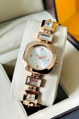 TERIZLA 302 Trendy Women Analog Stylish Diamond Studded Strap Analog Watch  - For Girls