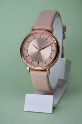 DSQUAR Premium Quality Ethnic Embossed Designer Attractive Leather Belt Analog Watches Analog Watch  - For Girls