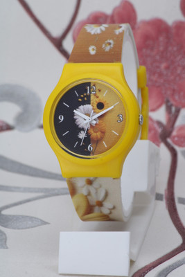 ROSEVILLA Unique Flower Dial Design Attractive Rubber Belt Unique Flower Dial Design Attractive Rubber Belt Analog Watch  - For Boys & Girls