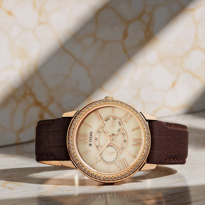 Titan Royale Royale Analog Watch  - For Men