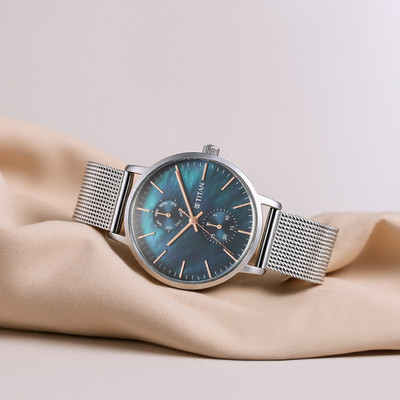 Titan Slimline-1 Phase-2 Slimline Ladies II Analog Watch  - For Women